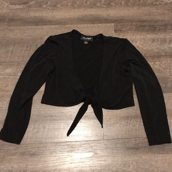 connected apparel Tops - Connected Petite tie front top/jacket